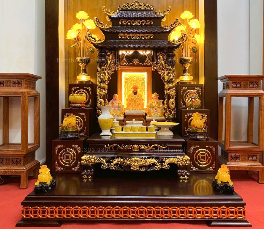 Bộ Bàn Thờ Thần Tài Vip Gỗ Hương 3 Mái.png